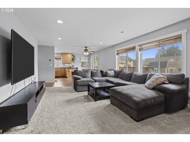 1819 N MAIN St, Newberg, OR 97132
