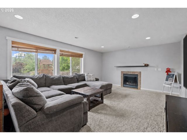 1819 N MAIN St, Newberg, OR 97132