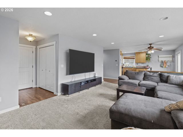 1819 N MAIN St, Newberg, OR 97132