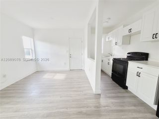 1922 NW 1st St 3, Miami, FL 33125