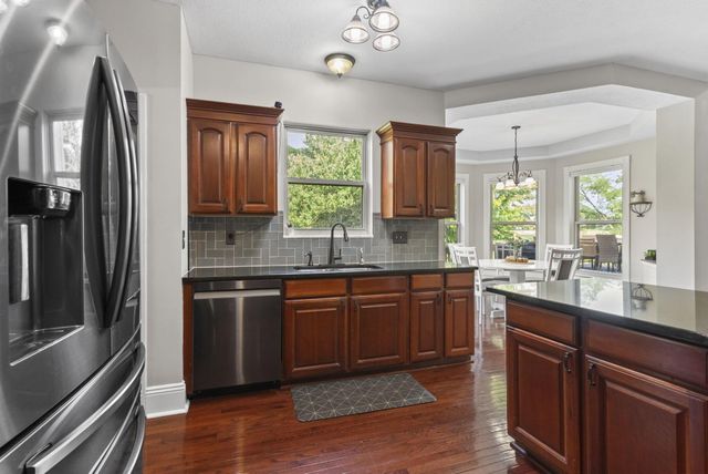 665 Covered Bridge Drive, Delaware, OH 43015