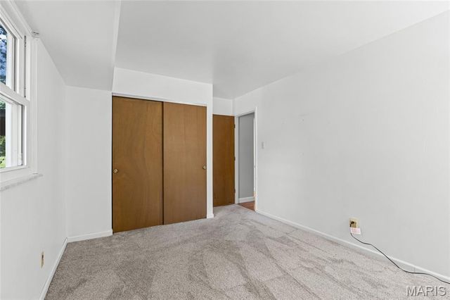 25 Brookwood Drive, Fenton, MO 63026