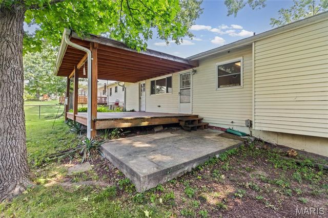 25 Brookwood Drive, Fenton, MO 63026