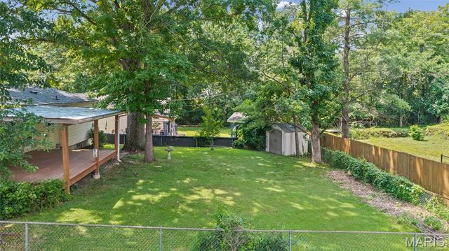 25 Brookwood Drive, Fenton, MO 63026