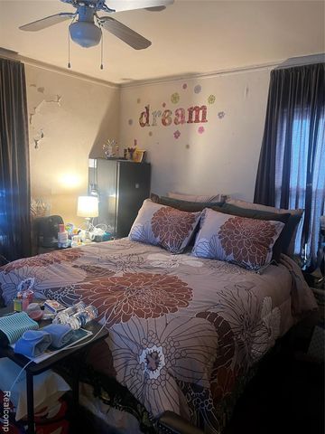 19510 Dresden Street, Detroit, MI 48205