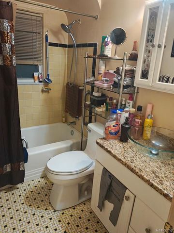 19510 Dresden Street, Detroit, MI 48205