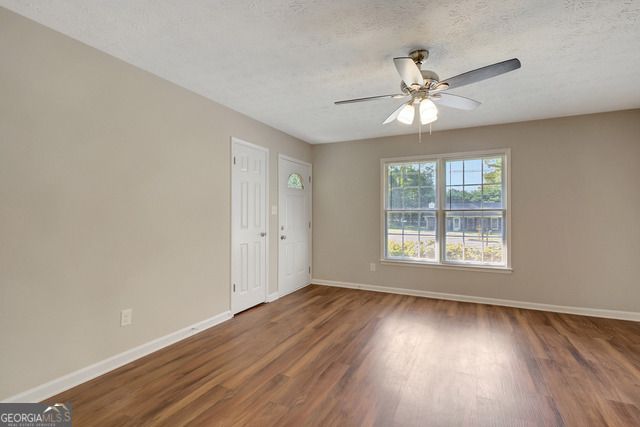 105 Belle Drive, Fayetteville, GA 30214