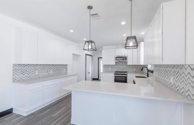 409 Winnie Street, Houston, TX 77009
