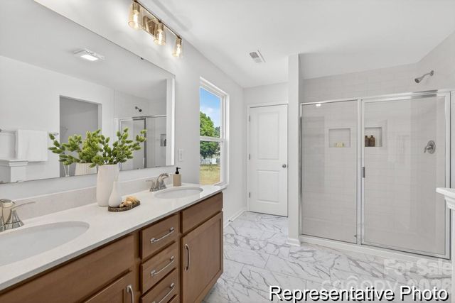 122 E Springhouse Court 16p, Statesville, NC 28625