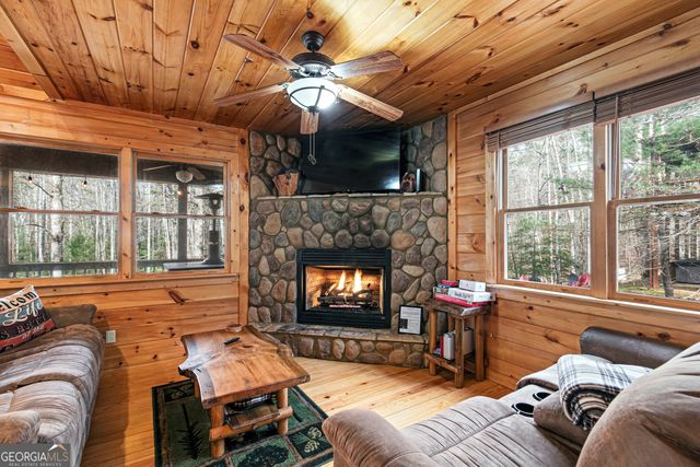 850 Mountain Lake Circle, Blue Ridge, GA 30513