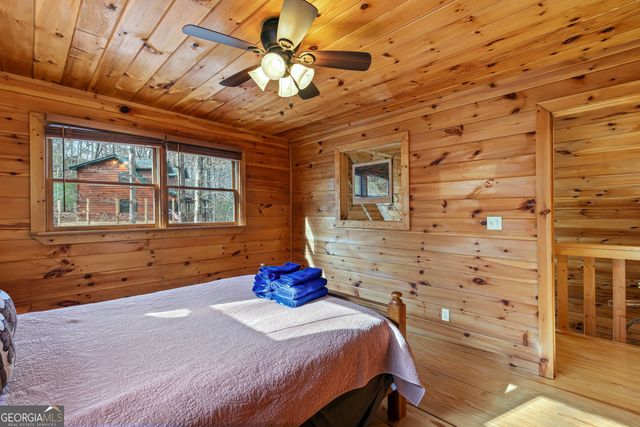 850 Mountain Lake Circle, Blue Ridge, GA 30513