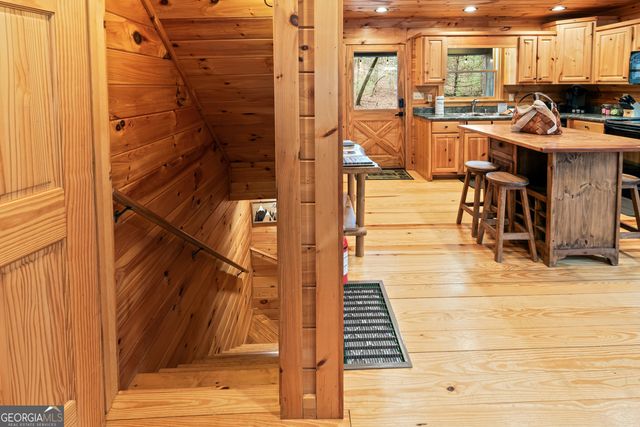 850 Mountain Lake Circle, Blue Ridge, GA 30513