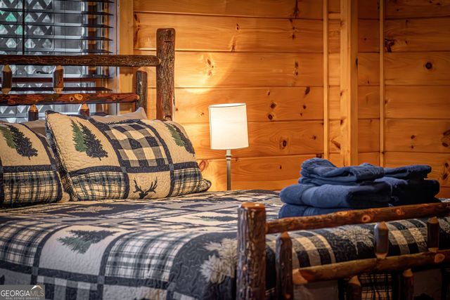 850 Mountain Lake Circle, Blue Ridge, GA 30513