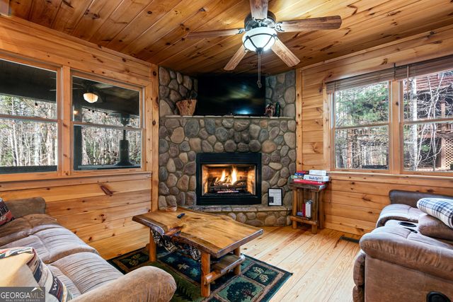 850 Mountain Lake Circle, Blue Ridge, GA 30513