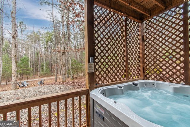 850 Mountain Lake Circle, Blue Ridge, GA 30513