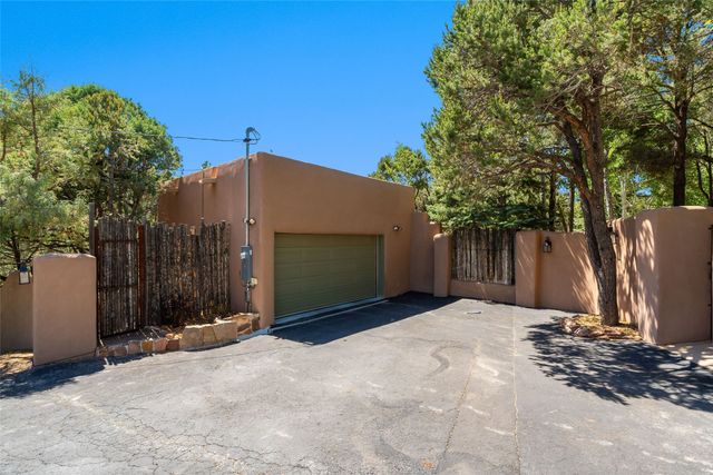 2208 Paseo Primero, Santa Fe, NM 87501