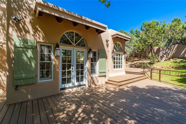 2208 Paseo Primero, Santa Fe, NM 87501