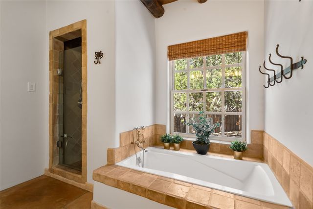 2208 Paseo Primero, Santa Fe, NM 87501