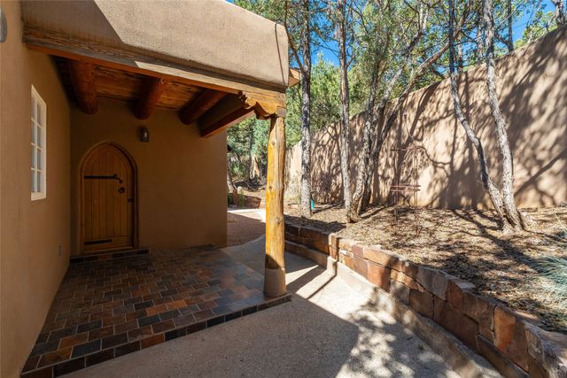 2208 Paseo Primero, Santa Fe, NM 87501