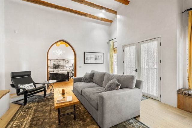 2208 Paseo Primero, Santa Fe, NM 87501