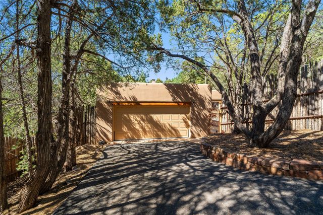 2208 Paseo Primero, Santa Fe, NM 87501