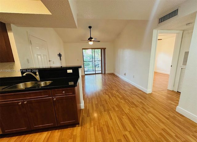 15680 SW 106th Ln 804, Miami, FL 33196