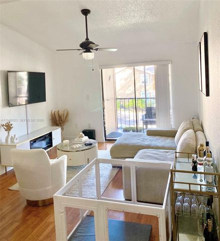 15680 SW 106th Ln 804, Miami, FL 33196