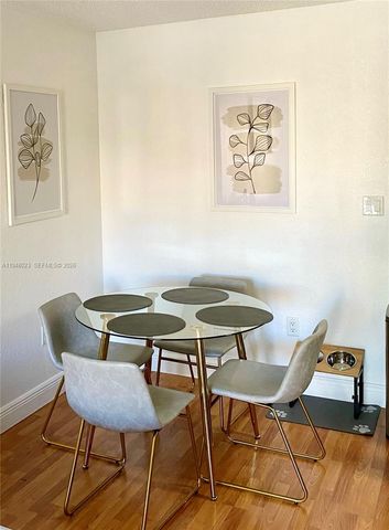 15680 SW 106th Ln 804, Miami, FL 33196