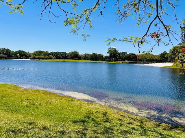 15680 SW 106th Ln 804, Miami, FL 33196