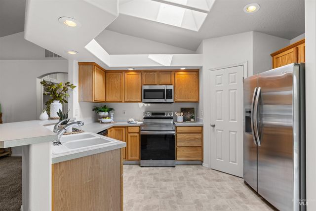 622 N Mudstone Way, Kuna, ID 83634