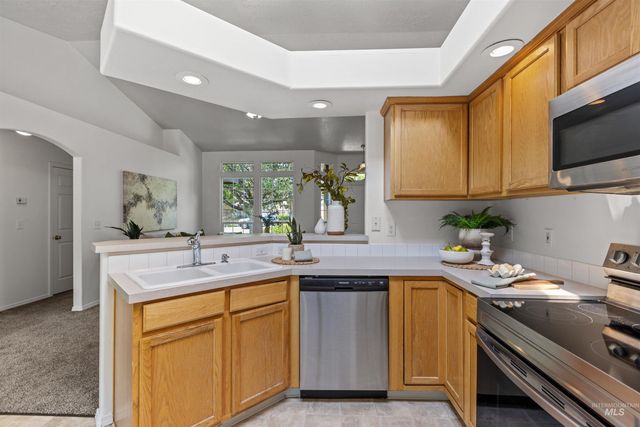 622 N Mudstone Way, Kuna, ID 83634
