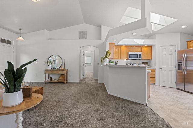 622 N Mudstone Way, Kuna, ID 83634