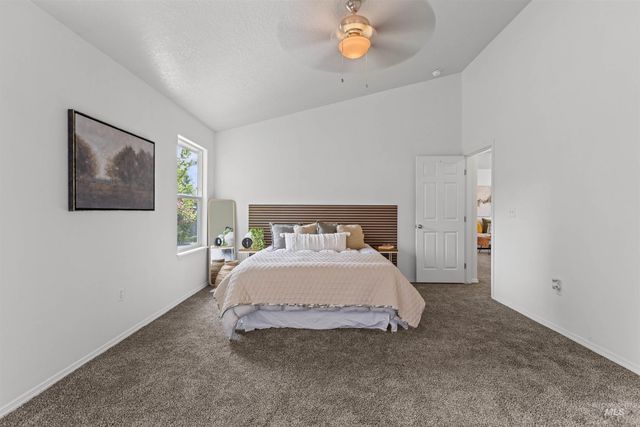 622 N Mudstone Way, Kuna, ID 83634