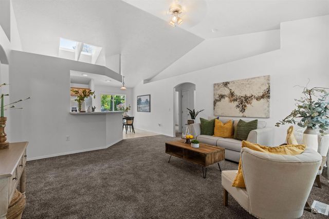 622 N Mudstone Way, Kuna, ID 83634