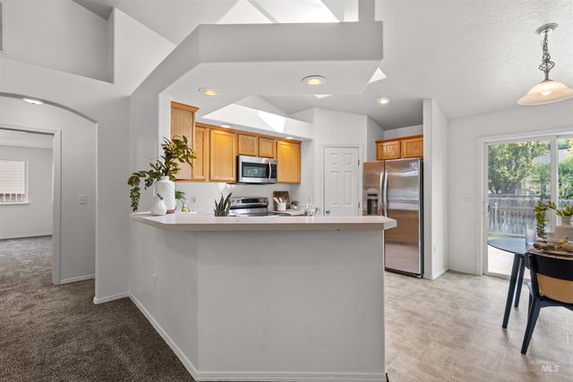 622 N Mudstone Way, Kuna, ID 83634