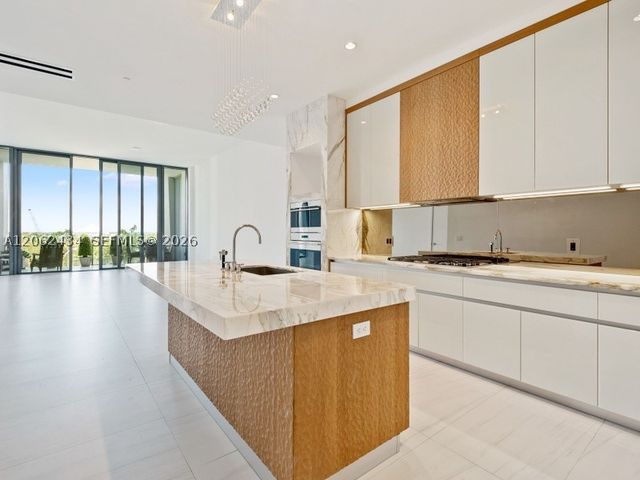2811 S Bayshore Dr 5C, Coconut Grove, FL 33133