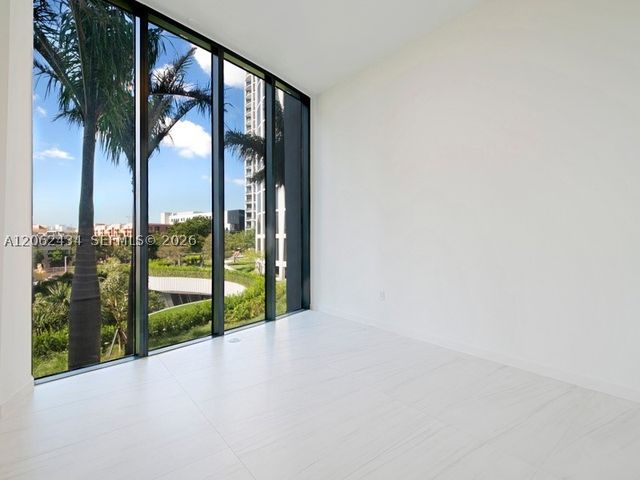 2811 S Bayshore Dr 5C, Coconut Grove, FL 33133