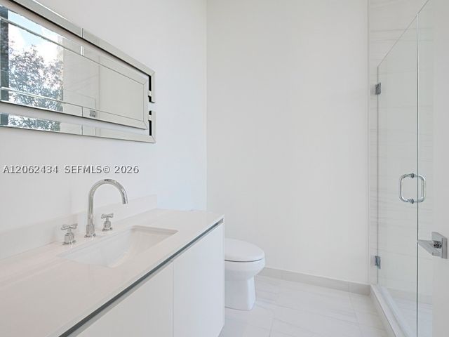 2811 S Bayshore Dr 5C, Coconut Grove, FL 33133