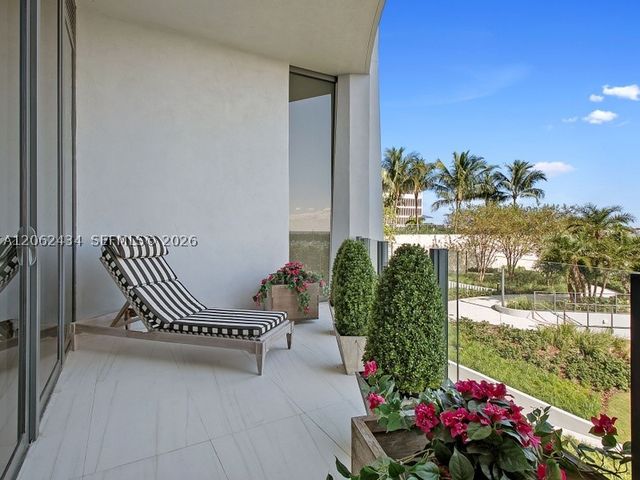 2811 S Bayshore Dr 5C, Coconut Grove, FL 33133