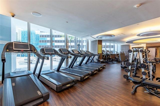 200 Biscayne Boulevard Way 4314, Miami, FL 33131
