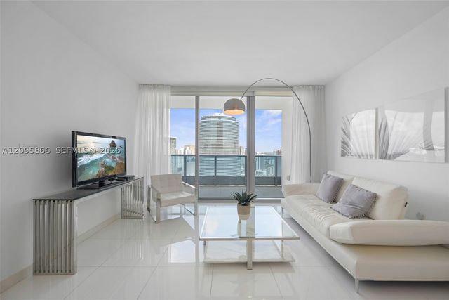 200 Biscayne Boulevard Way 4314, Miami, FL 33131
