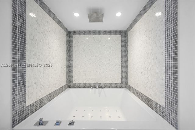 200 Biscayne Boulevard Way 4314, Miami, FL 33131