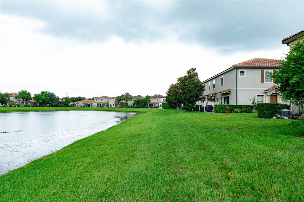 Image 2 of property listing at 8358 KELSALL DRIVE, Orlando, FL 32832