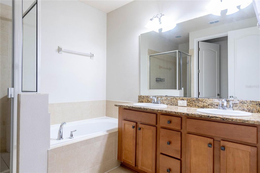 Image 18 of property listing at 8358 KELSALL DRIVE, Orlando, FL 32832