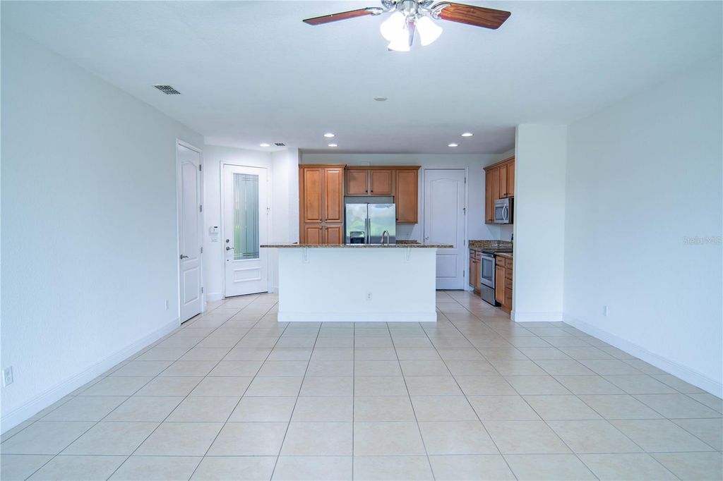 Image 3 of property listing at 8358 KELSALL DRIVE, Orlando, FL 32832