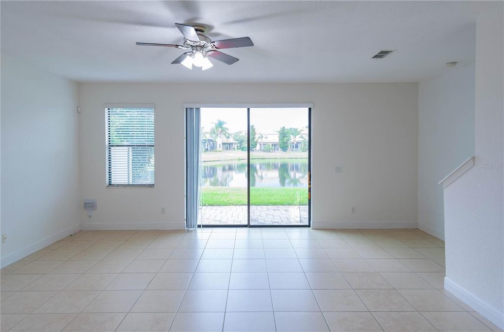 Image 6 of property listing at 8358 KELSALL DRIVE, Orlando, FL 32832