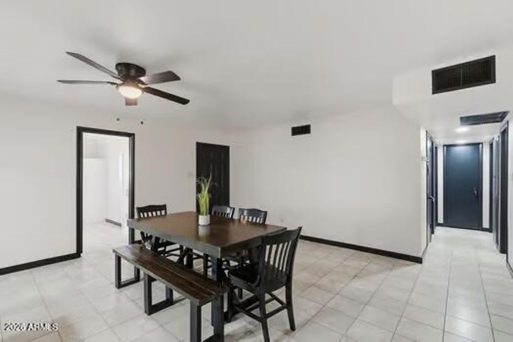 5147 W EARLL Drive, Phoenix, AZ 85031 — photo 5