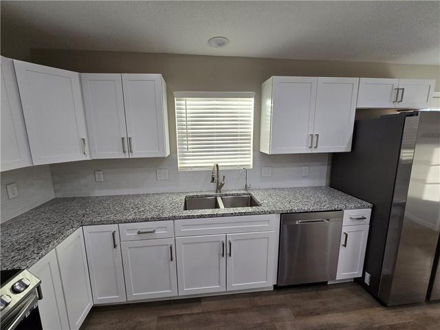 203 Kristine Avenue, Clinton, MO 64735