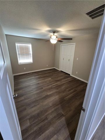 203 Kristine Avenue, Clinton, MO 64735