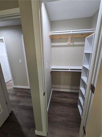 203 Kristine Avenue, Clinton, MO 64735